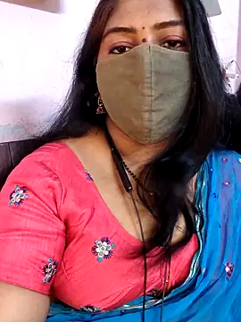 RomeoJuliet345 online show from April 20, 2026, 4:43 pm