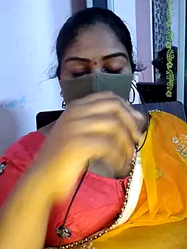 Snapshot of RomeoJuliet345 chatting on July 24, 2026, 5:11 pm RomeoJuliet345 online show from July 24, 2026, 5:11 pm