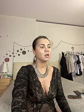 MiraMiss online show from February 6, 2025, 4:42 am