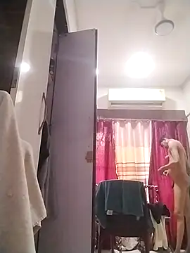 jenilmax online show from February 9, 2026, 11:36 am