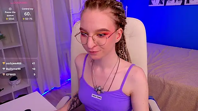 VioletShine online show from January 31, 2025, 5:21 pm