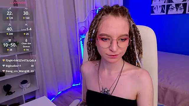 VioletShine online show from February 6, 2025, 1:32 pm