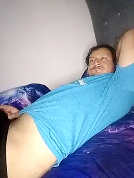 Alee3xxx online show from October 8, 2025, 11:24 pm