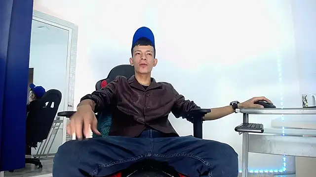 Snapshot of Favel_Gomez7 chatting on December 20, 2024, 7:50 pm Favel Gomez7 online show from December 20, 2024, 7:50 pm