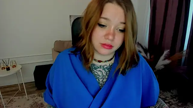 MoonLghte online show from February 2, 2025, 7:41 am