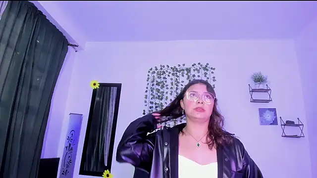 Noellesable online show from January 4, 2025, 5:26 pm