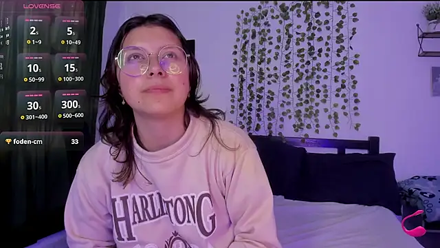 Noellesable online show from February 22, 2025, 9:15 pm