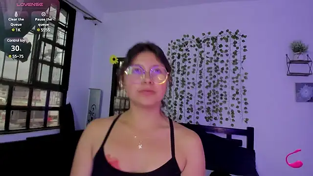 Noellesable online show from February 25, 2025, 9:13 pm