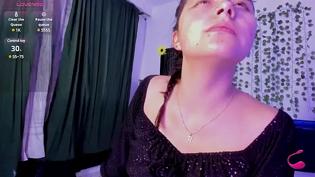 Noellesable online show from March 4, 2025, 12:29 am