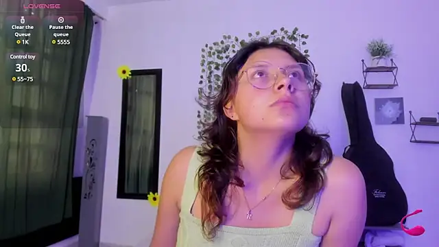 Noellesable online show from March 11, 2025, 5:24 pm