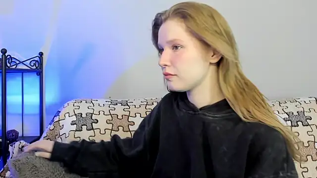 EvaStevs online show from January 19, 2025, 9:13 pm