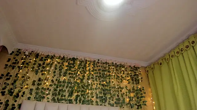 jenifer  power10 online show from January 23, 2025, 11:37 am