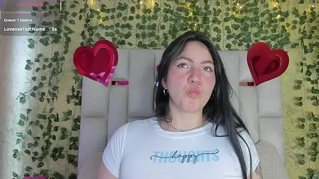 jenifer  power10 online show from February 22, 2025, 1:13 pm