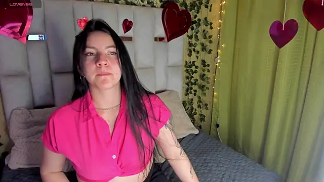 jenifer  power10 online show from February 25, 2025, 7:36 pm