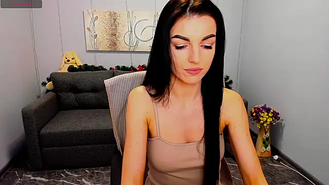 Angelina Clarks online show from January 5, 2025, 6:46 am