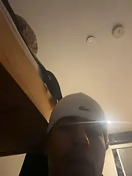 johnycash21 online show from July 18, 2026, 4:27 am