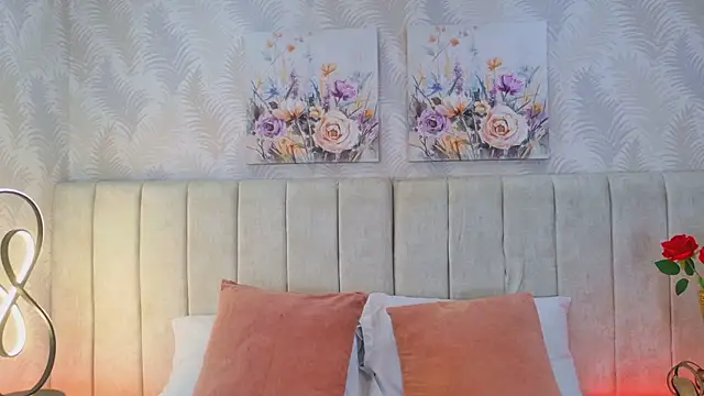 MeganCruzGB online show from December 22, 2025, 12:35 pm