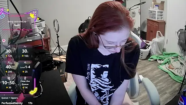 LilyFoxxx online show from September 17, 2025, 3:30 am