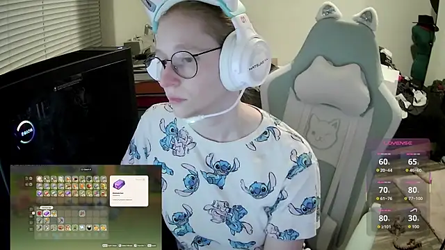 Snapshot of LilyFoxxx chatting on July 31, 2026, 5:07 am LilyFoxxx online show from July 31, 2026, 5:07 am