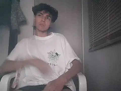 YoursexyJuan online show from January 7, 2025, 4:08 am