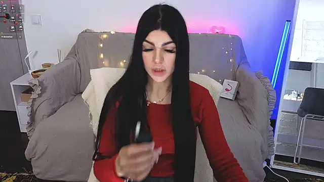 Tiffany lab online show from October 4, 2025, 10:13 am