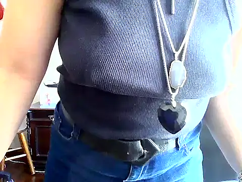 escritorasafada online show from January 13, 2025, 5:02 pm