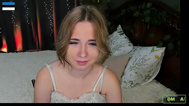 Inessa Holiday online show from December 2, 2025, 6:41 am