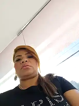 milf venus online show from February 7, 2025, 1:11 pm