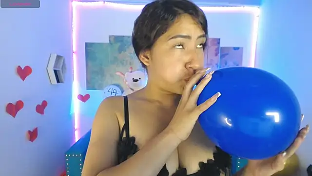 Sofi hot 4m online show from February 26, 2025, 4:35 pm