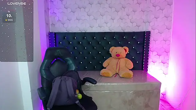 Sofi hot 4m online show from November 11, 2025, 12:38 pm