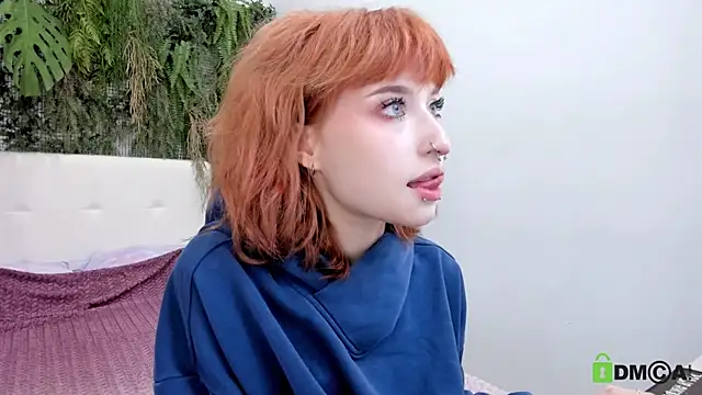 ElizaNik  online show from October 2, 2025, 8:49 pm