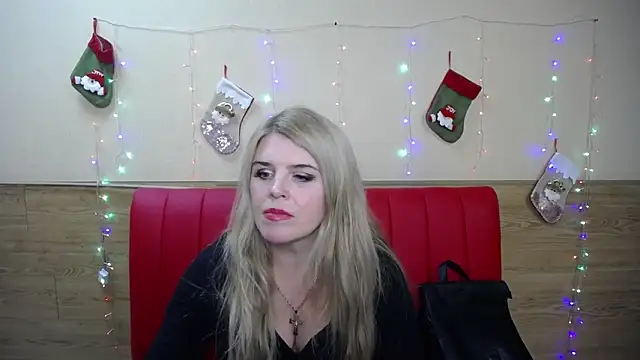 Julya Barbi online show from January 3, 2025, 6:03 pm