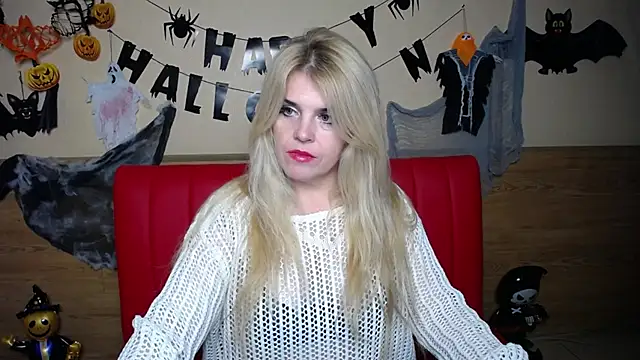 Julya Barbi online show from October 30, 2025, 6:04 am