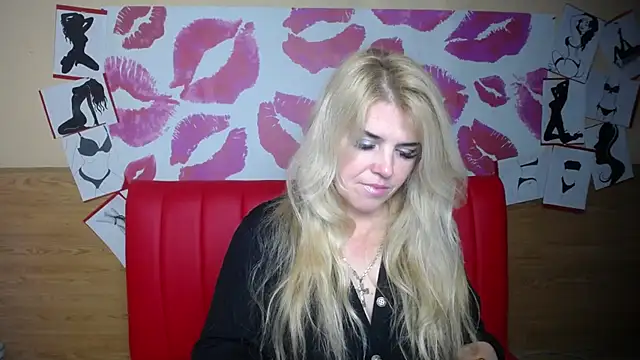 Julya Barbi online show from December 3, 2025, 6:10 am