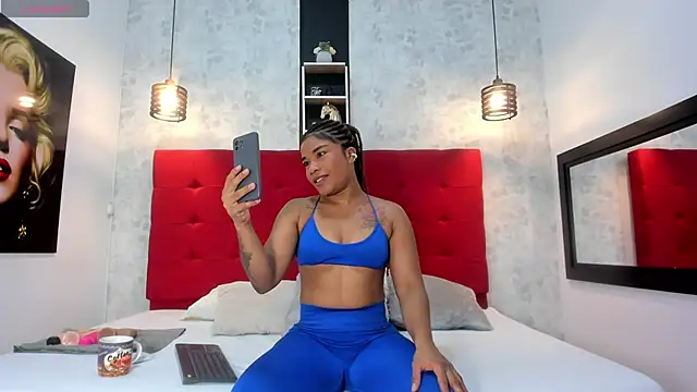 SilvannaFit online show from February 12, 2025, 12:44 pm