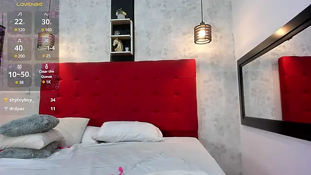 SilvannaFit online show from February 19, 2025, 10:53 pm