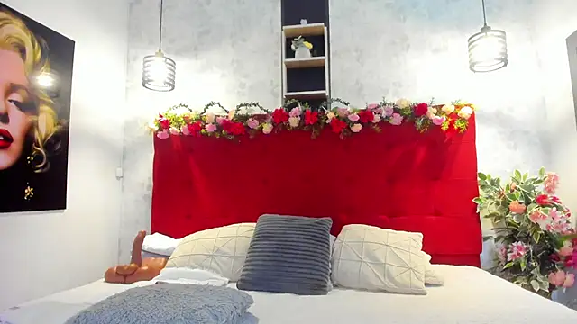 SilvannaFit online show from April 21, 2026, 11:49 am