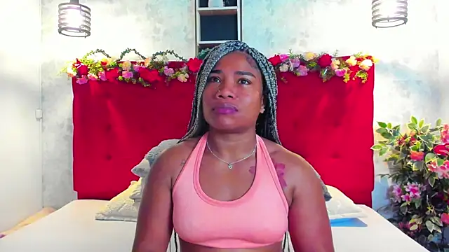 Snapshot of SilvannaFit chatting on June 17, 2026, 11:56 am SilvannaFit online show from June 17, 2026, 11:56 am
