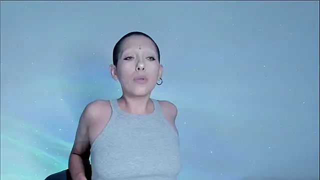 lnxmst online show from February 7, 2025, 1:25 am