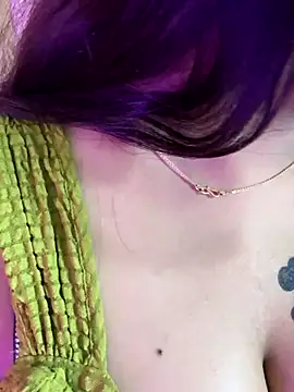 wildestcouplee online show from November 1, 2025, 9:06 pm