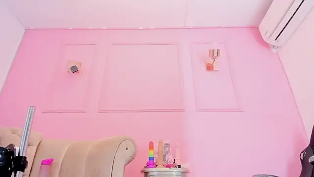 Snapshot of khloeblake chatting on December 27, 2024, 6:24 am khloeblake online show from December 27, 2024, 6:24 am