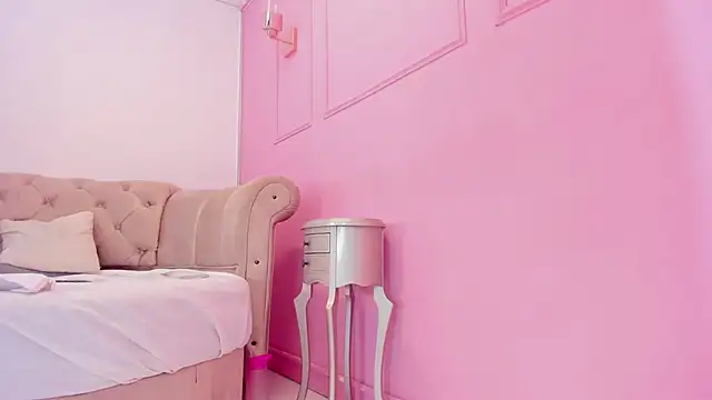 Snapshot of khloeblake chatting on January 8, 2025, 10:26 am khloeblake online show from January 8, 2025, 10:26 am