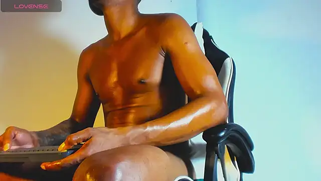 Amir mikelsen online show from November 12, 2025, 1:28 am