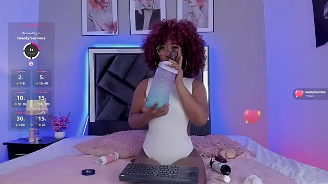 RachellEbony online show from September 13, 2025, 11:54 am