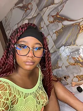 RachellEbony online show from April 19, 2026, 6:10 pm