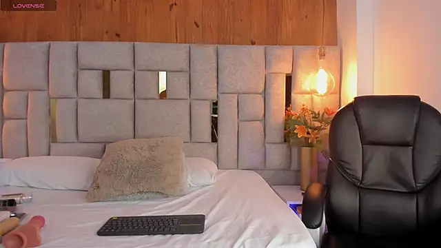 Saori newman online show from January 24, 2025, 11:59 am