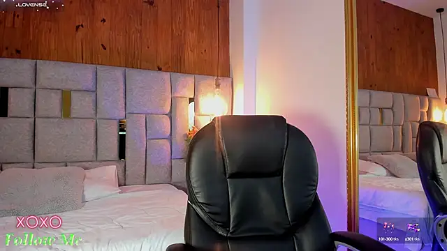 Saori newman online show from March 11, 2025, 11:44 am