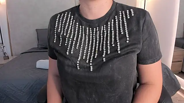 Saori newman online show from March 10, 2026, 11:37 am