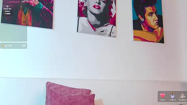 Snapshot of Lunamistyc chatting on February 19, 2025, 10:20 pm Lunamistyc online show from February 19, 2025, 10:20 pm