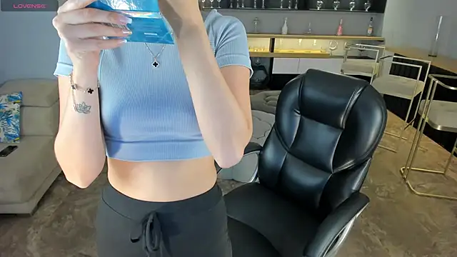 KaiaFerreira online show from September 21, 2025, 12:18 pm